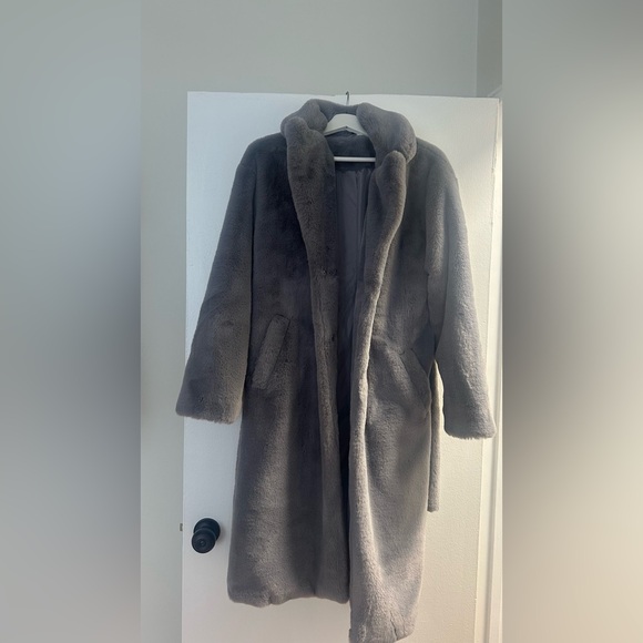 H&M Gray fur Coat with Belt - Picture 3 of 4